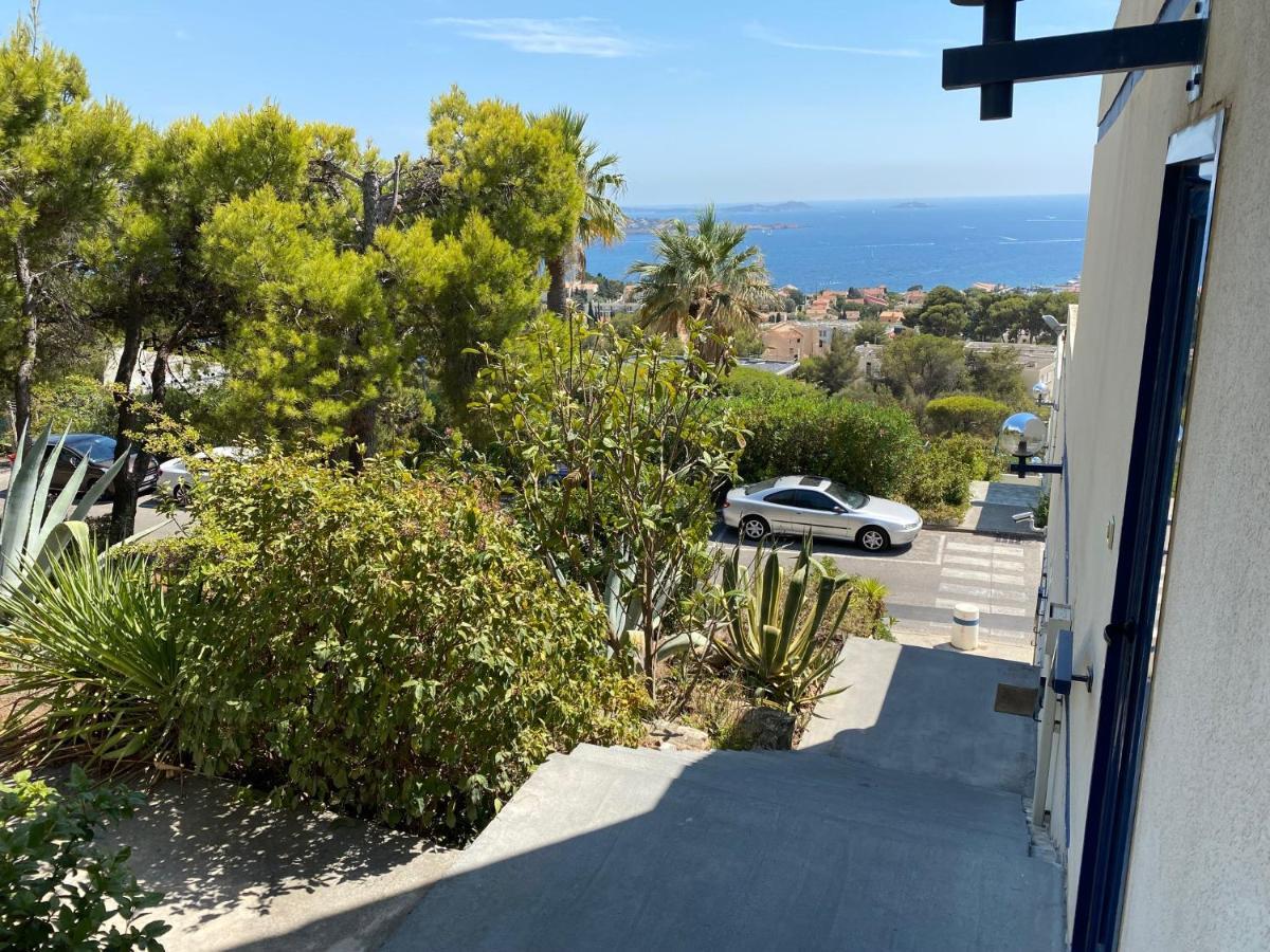 Superbe T2 44M2 - Grande Terrasse Vue Mer Panoramique Exceptionnelle Piscine - Parking Bandol Exteriér fotografie